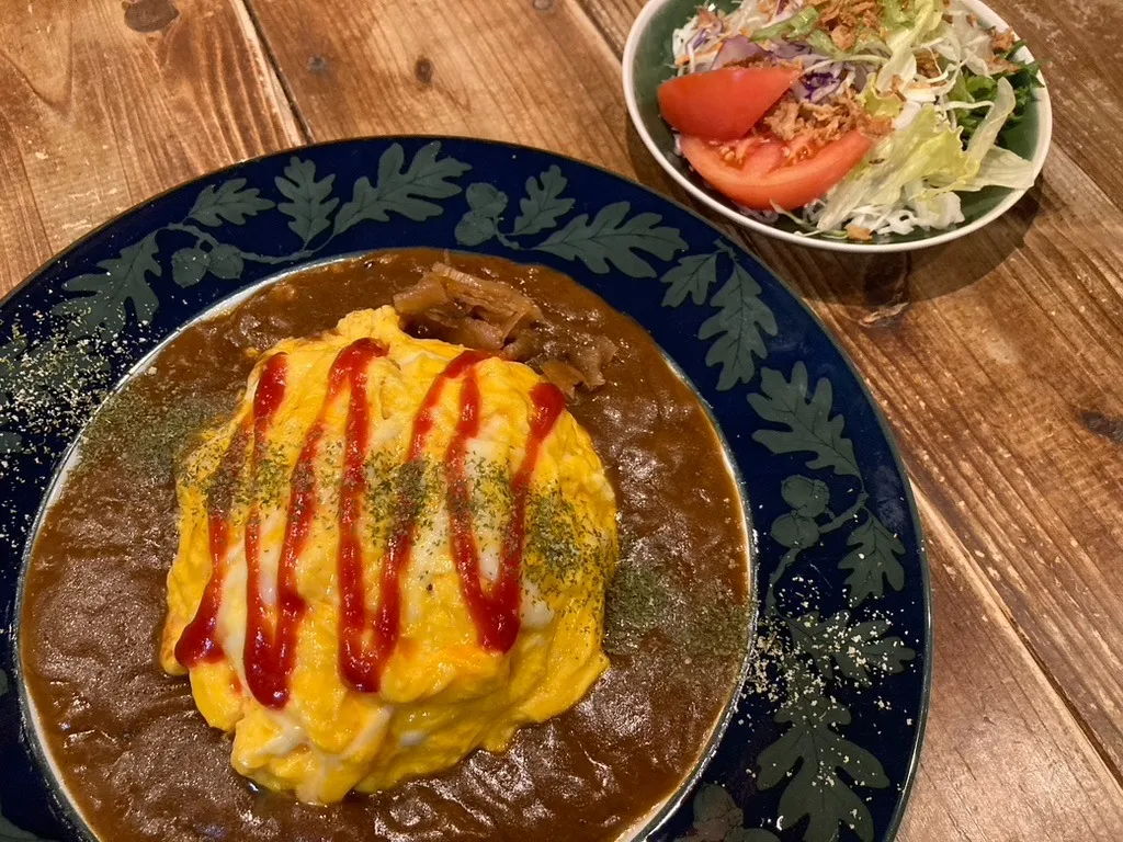 特製 ふわとろ卵のビーフオムカレー